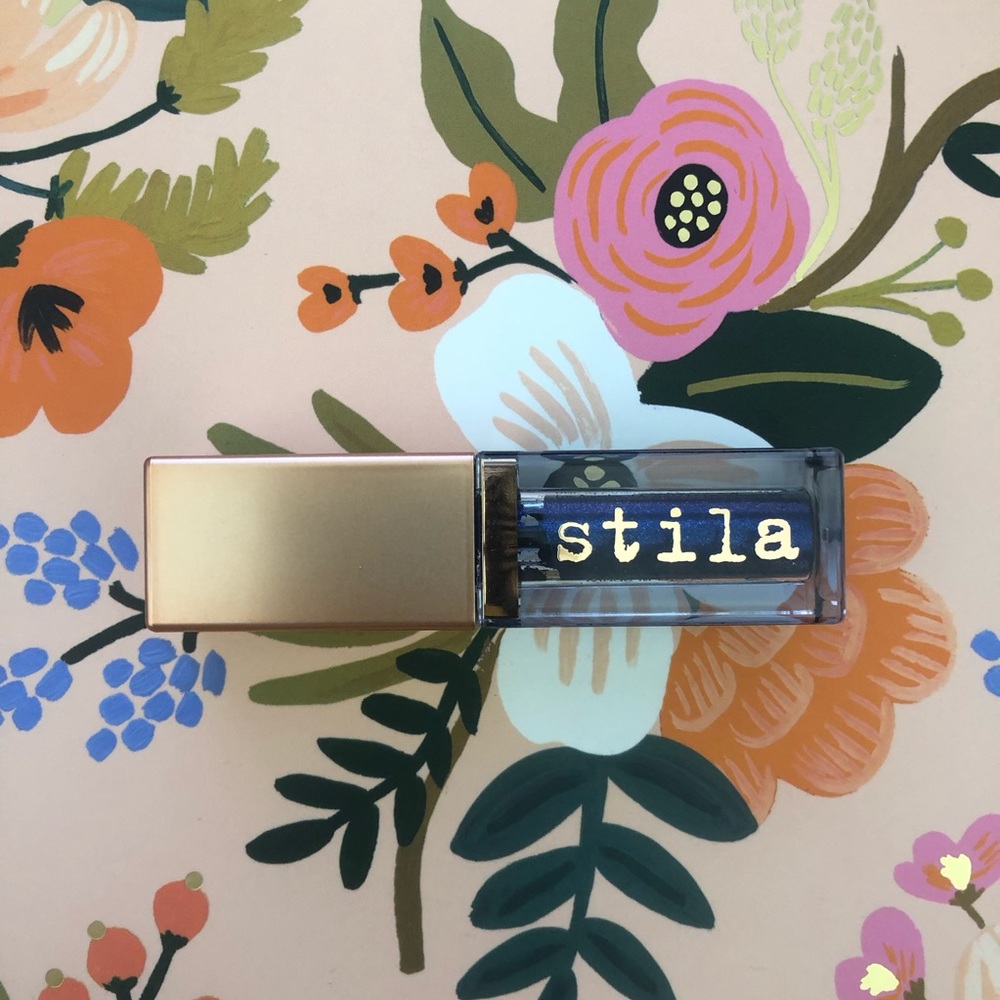 Stila Shimmer & Glow Liquid Eye Shadow